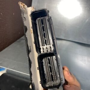 Alternative view of VW AMAROK 2.0 Motorsteuergerät 03L906022SP 0281016393 EDC17CP20