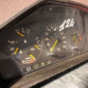 Alternative view of Mercedes W124 Voll Ausstattung Tacho 1245420116 1245402411