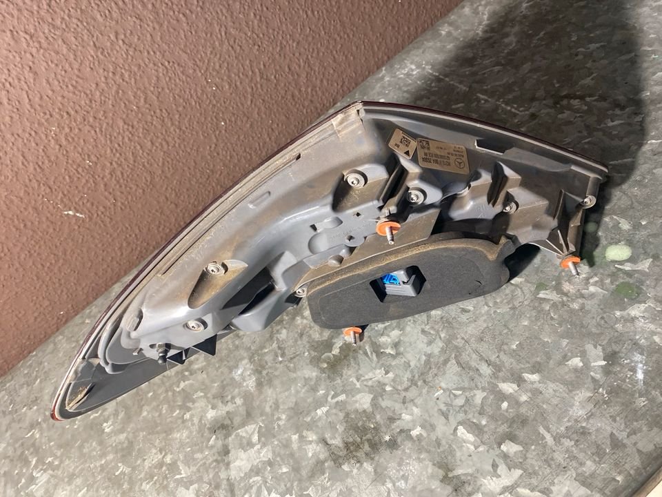 TOP ) Mercedes W213 Limo Rückleuchte Star Dust links A2139067800 – Bild 3